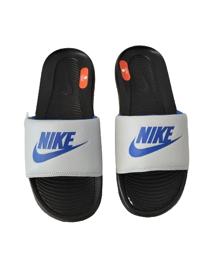 Sandalia negra Nike azul acolchonada