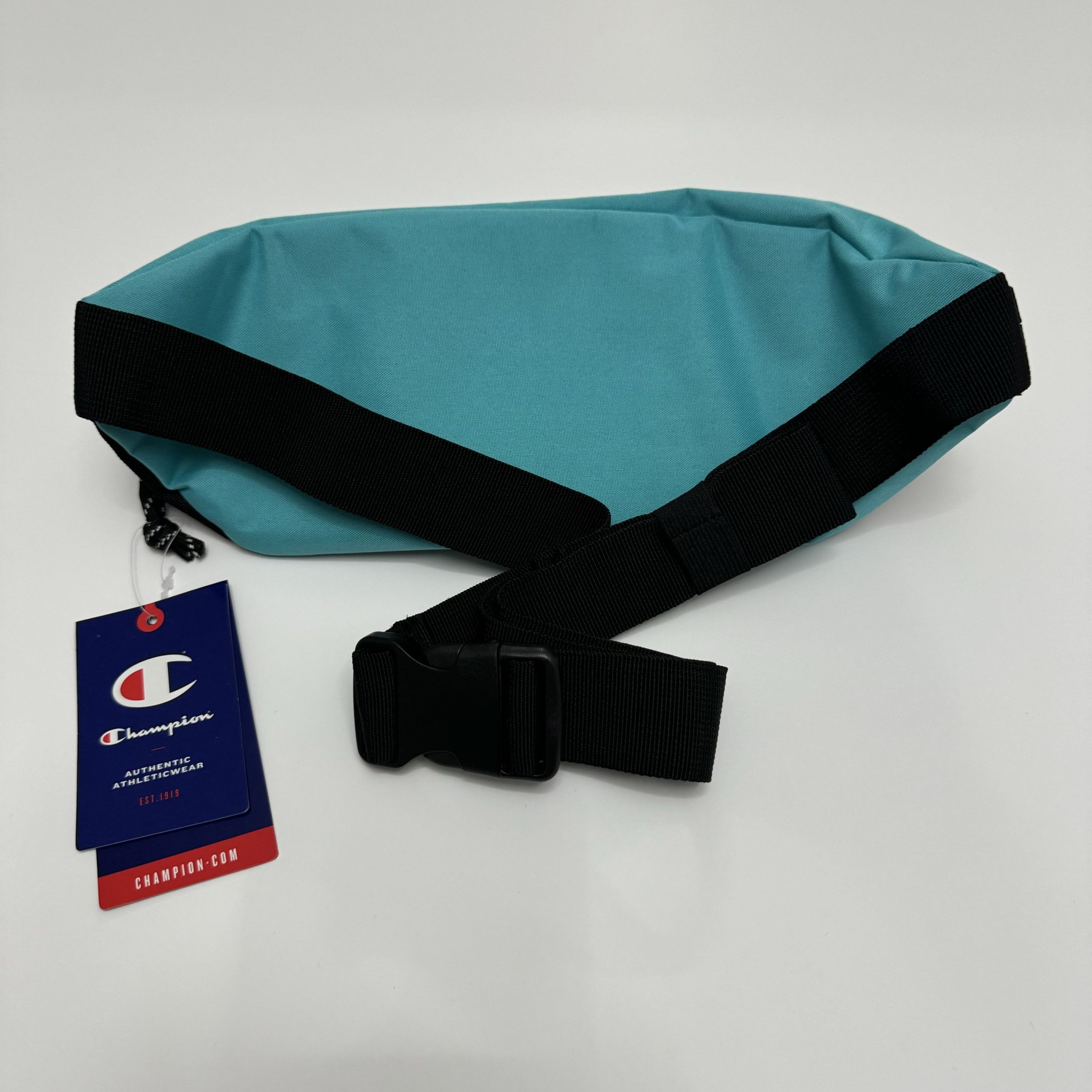 cha001-cangurera-negra-con-azul-turqueza-  