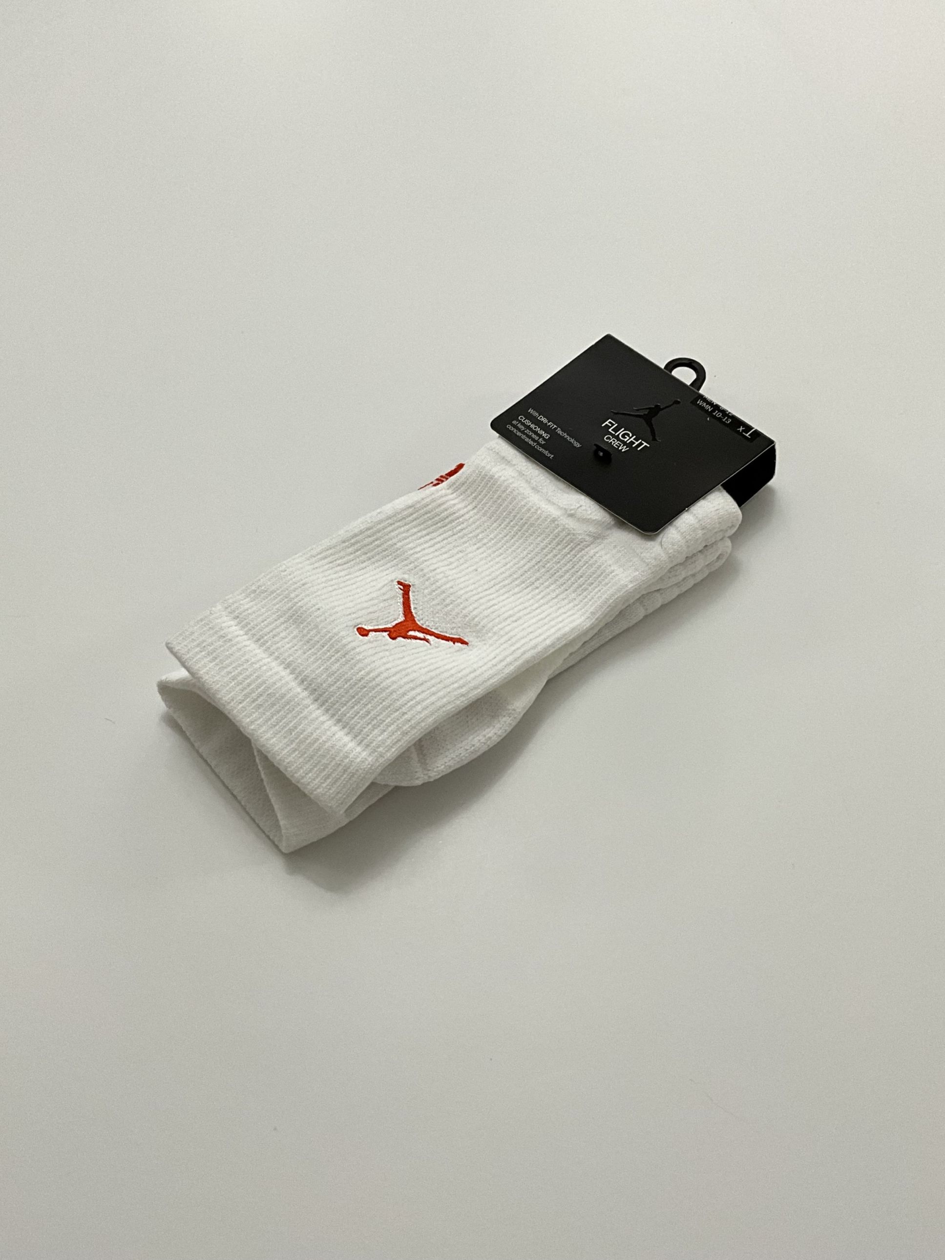 nike007-calceta-blanca-larga-jordan-610mx-  
