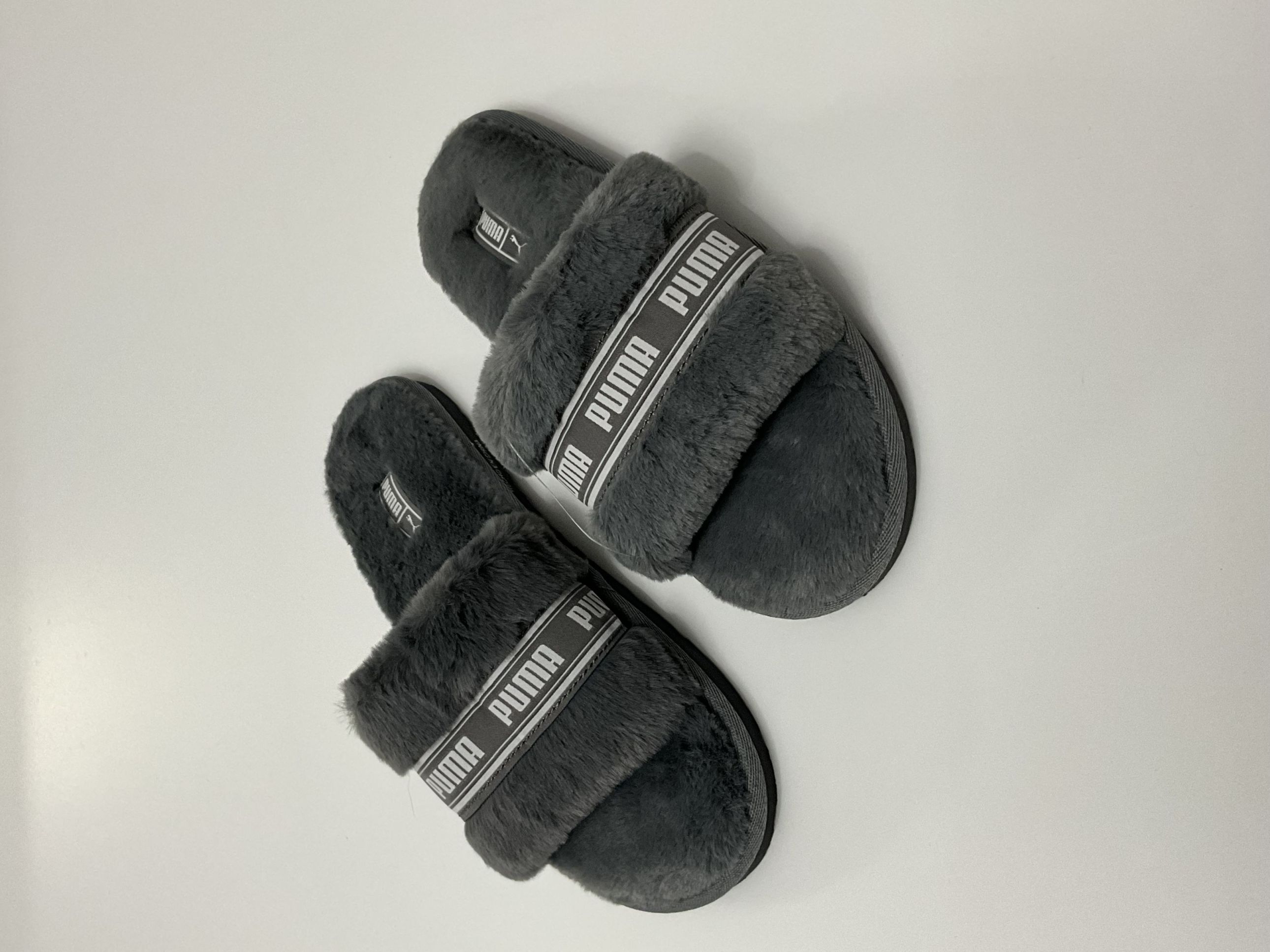 puma010-pantufla-gris-peluche-2mx-  