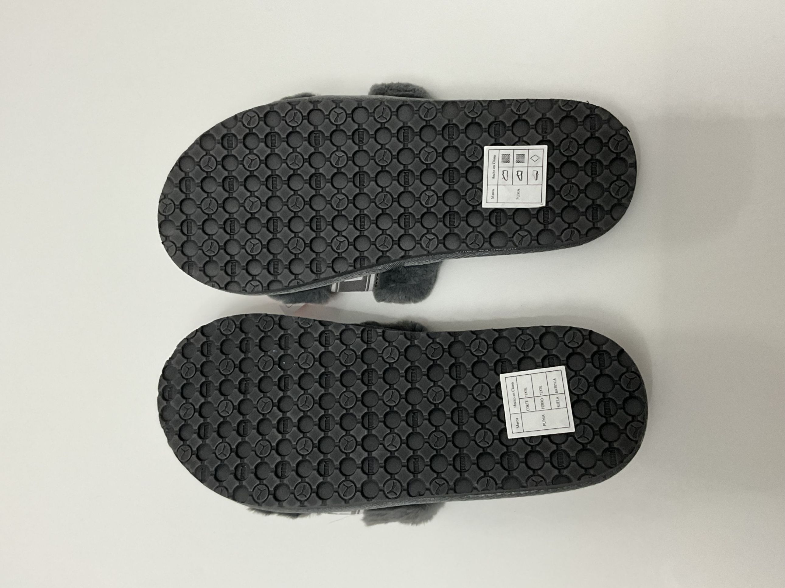puma010-pantufla-gris-peluche-2mx-  